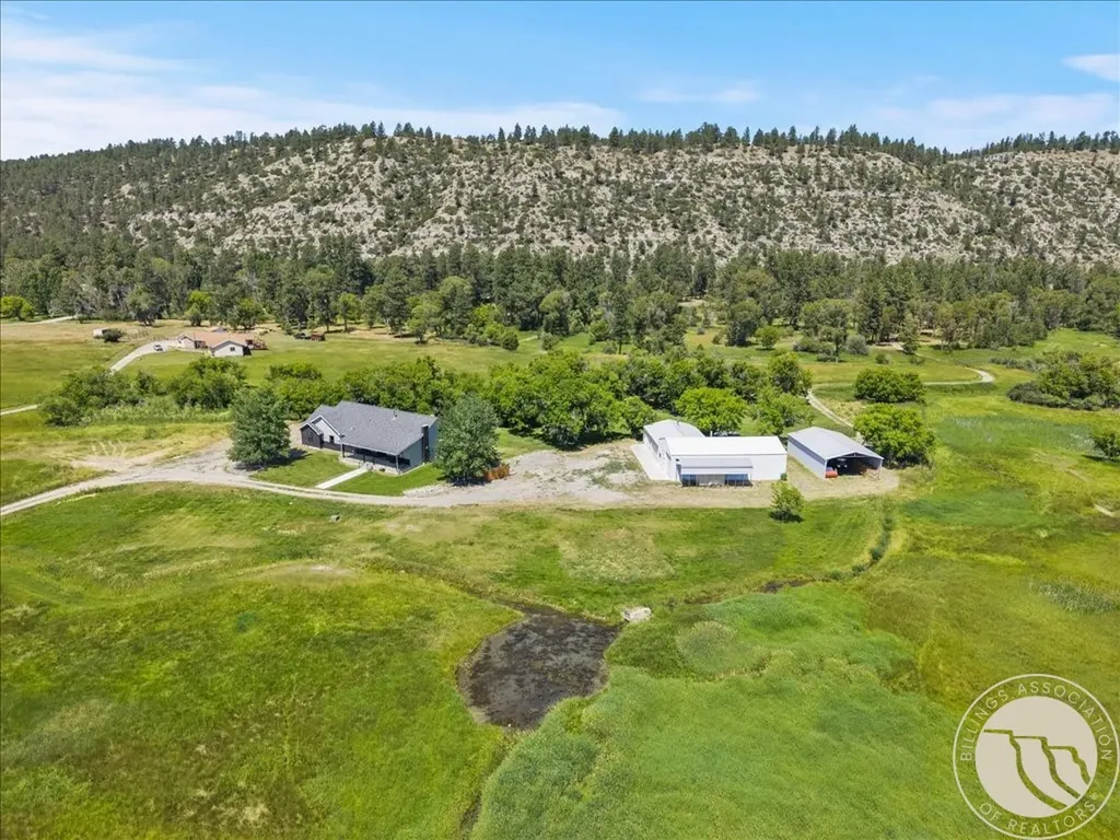 96 Wagon Trail Road Columbus MT 59019