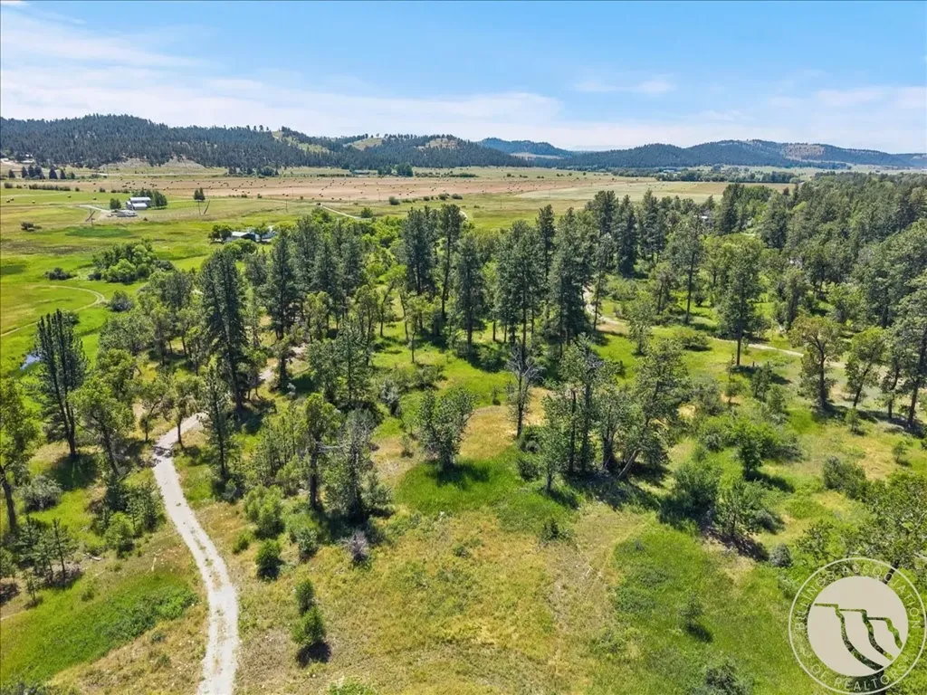 96 Wagon Trail Road Columbus MT 59019