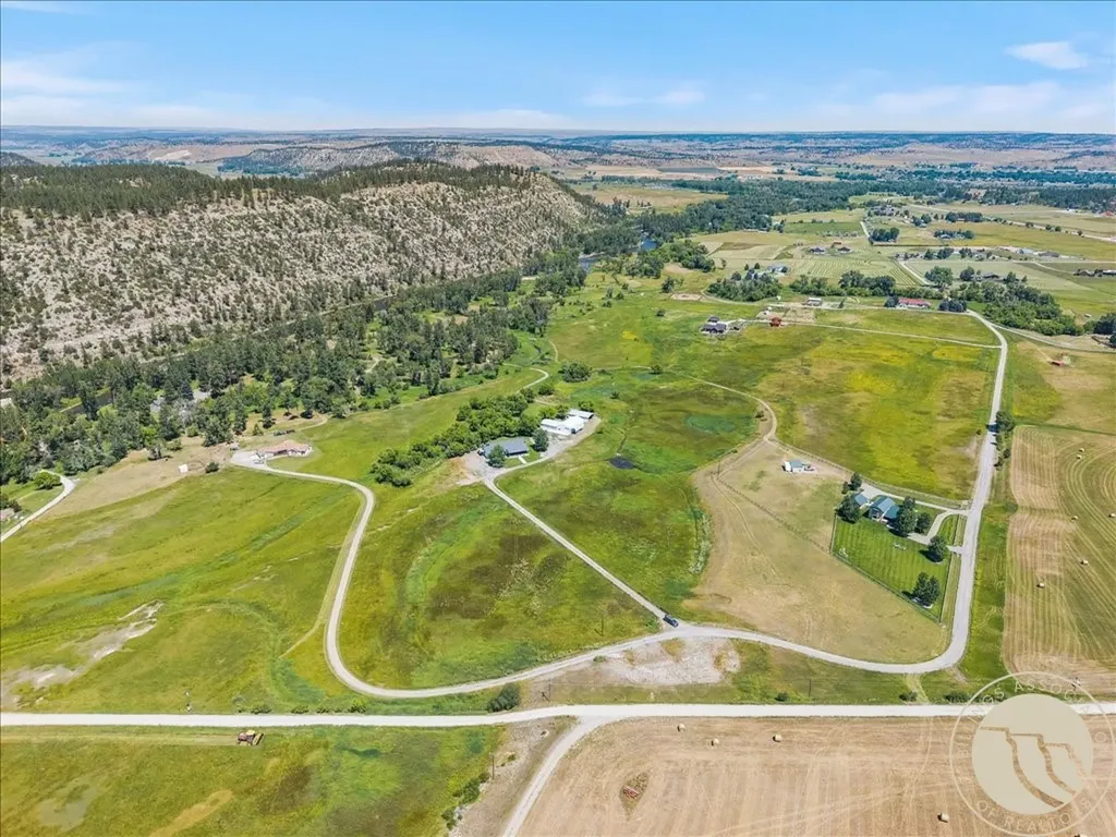 96 Wagon Trail Road Columbus MT 59019