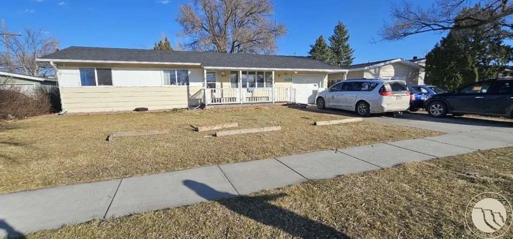815 N Crawford Avenue Hardin MT 59034