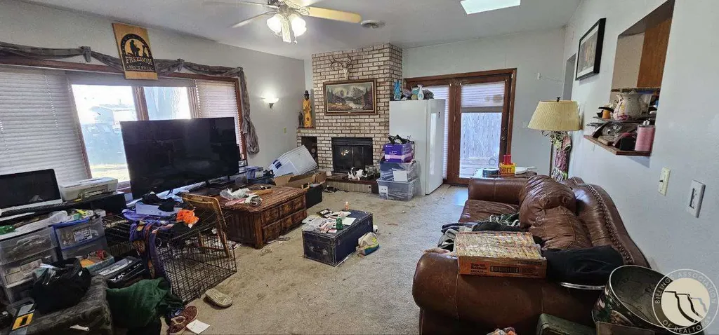 815 N Crawford Avenue Hardin MT 59034