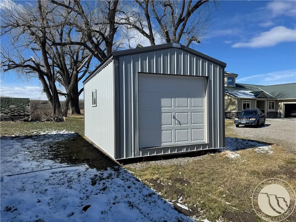 10674 & 10676 Highway 313 S Highway 313 Hardin MT 59034