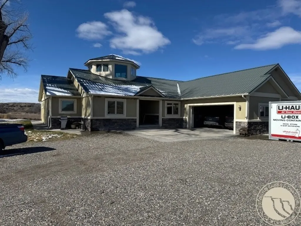 10674 & 10676 Highway 313 S Highway 313 Hardin MT 59034