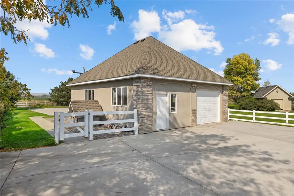 1820 Stillmeadow Drive Billings MT 59106