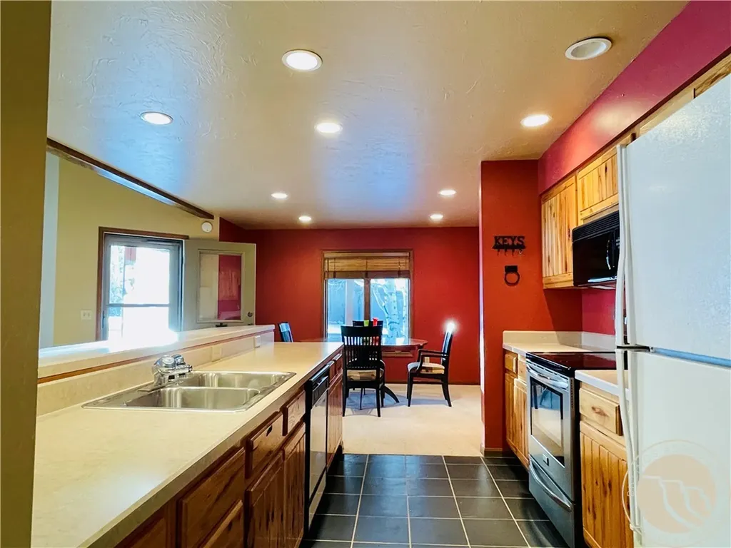 1 Jack Lackey Lane Red Lodge MT 59068