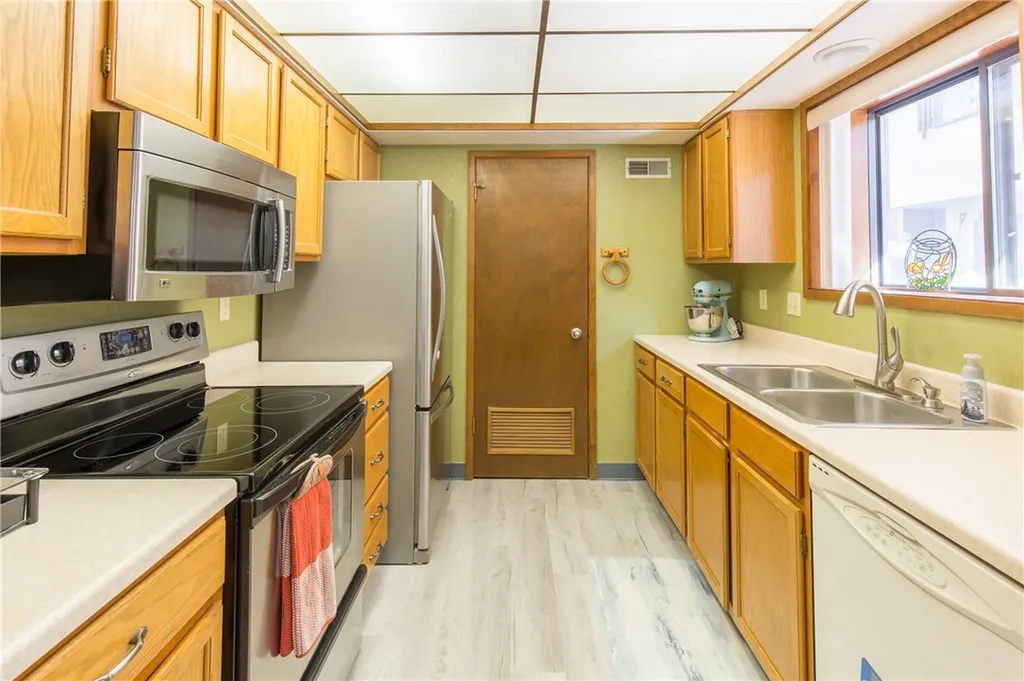 3295 Granger Avenue E Billings MT 59102