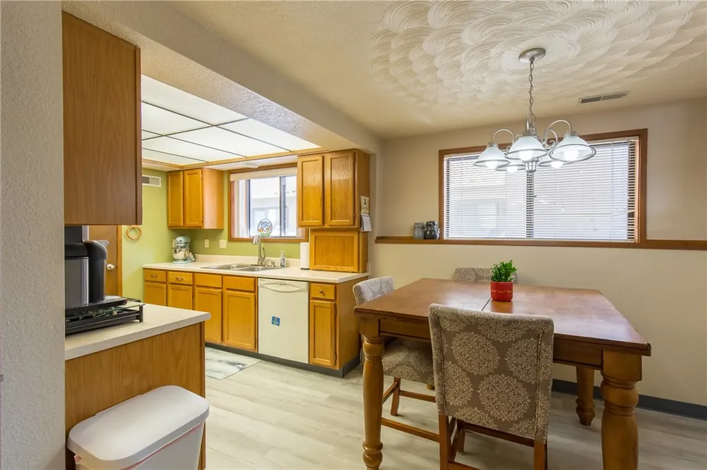 3295 Granger Avenue E Billings MT 59102
