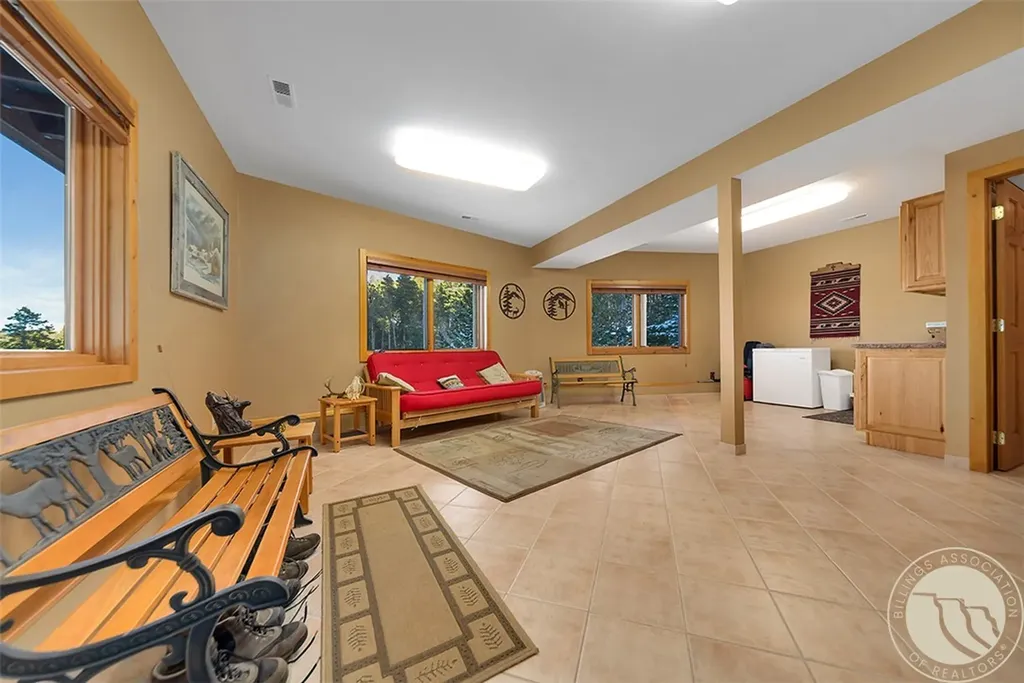 28 Willow Creek Trail Red Lodge MT 59068