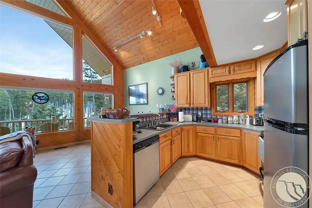 28 Willow Creek Trail Red Lodge MT 59068