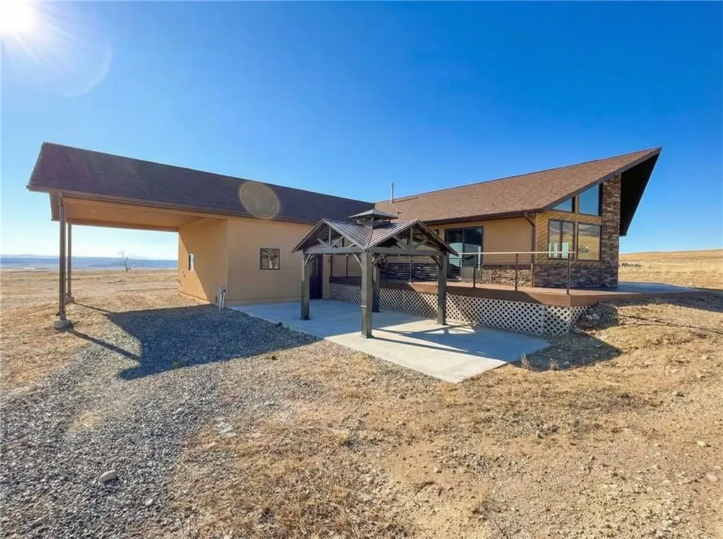 14 Horny Toad Trail S Belfry MT 59008
