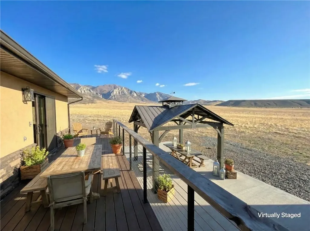 14 Horny Toad Trail S Belfry MT 59008
