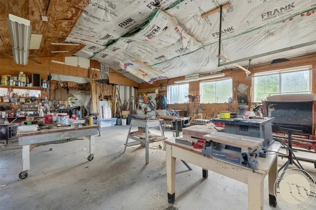 187 Shane Creek Road Columbus MT 59019
