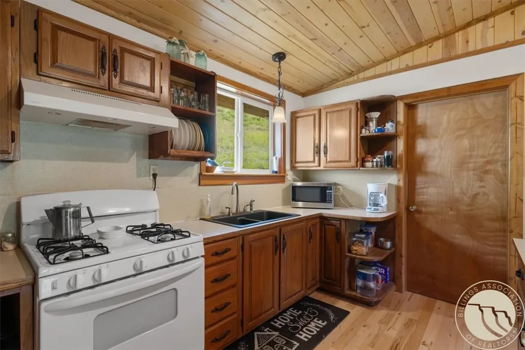 187 Shane Creek Road Columbus MT 59019