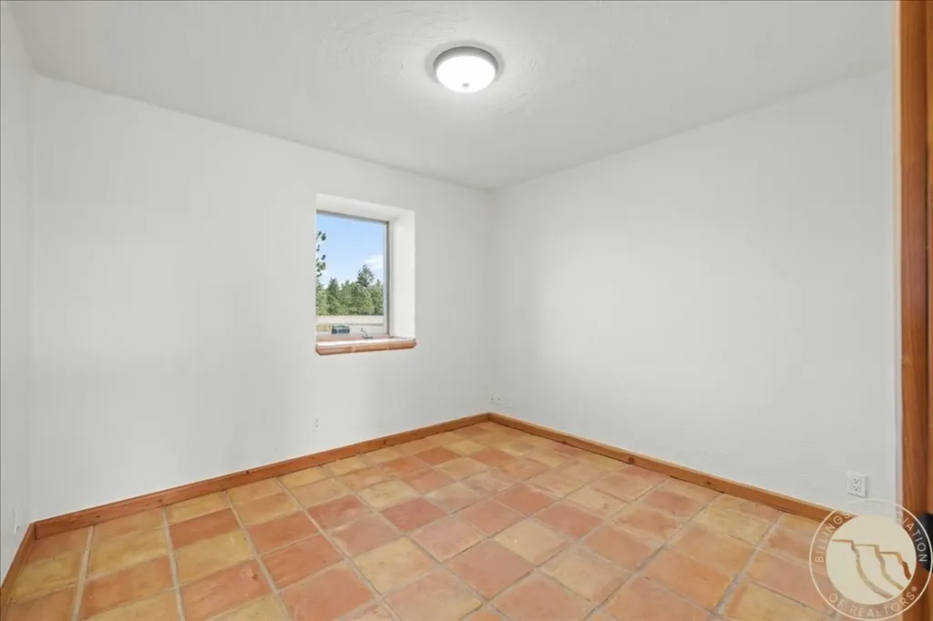 147 Stillwater Loop Columbus MT 59019