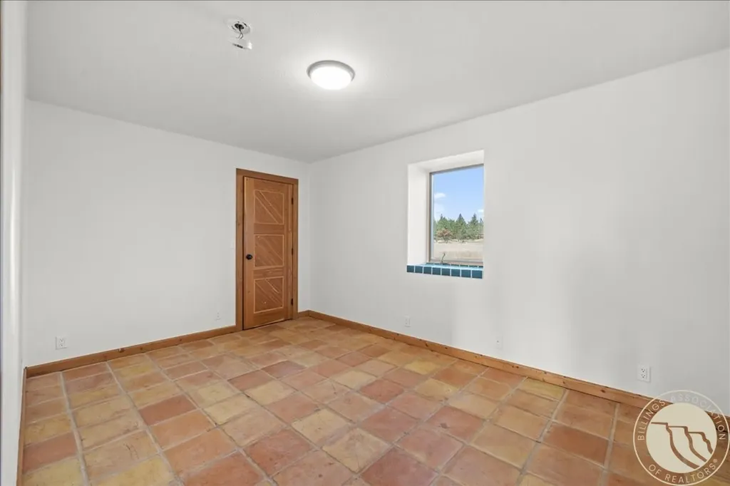 147 Stillwater Loop Columbus MT 59019