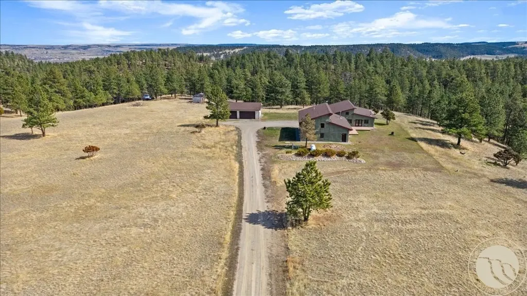 147 Stillwater Loop Columbus MT 59019