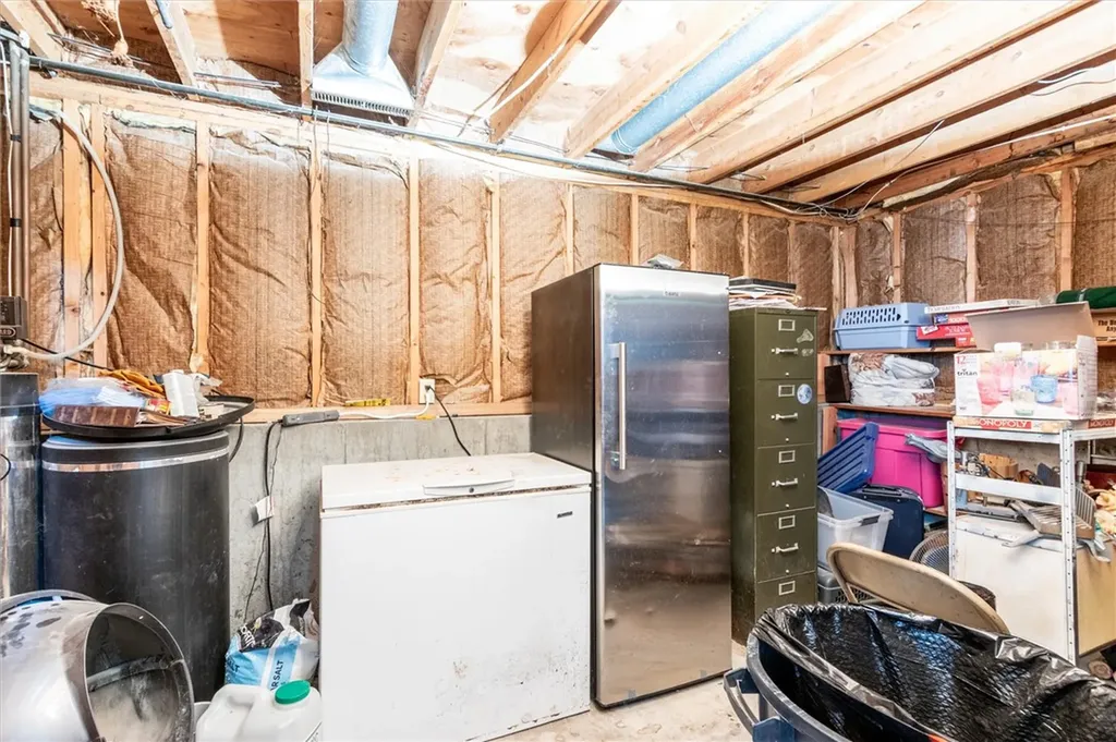613 N Crook Avenue Hardin MT 59034
