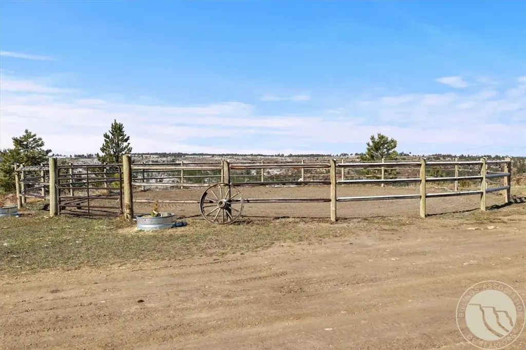 72 Eastside Drive Roundup MT 59072