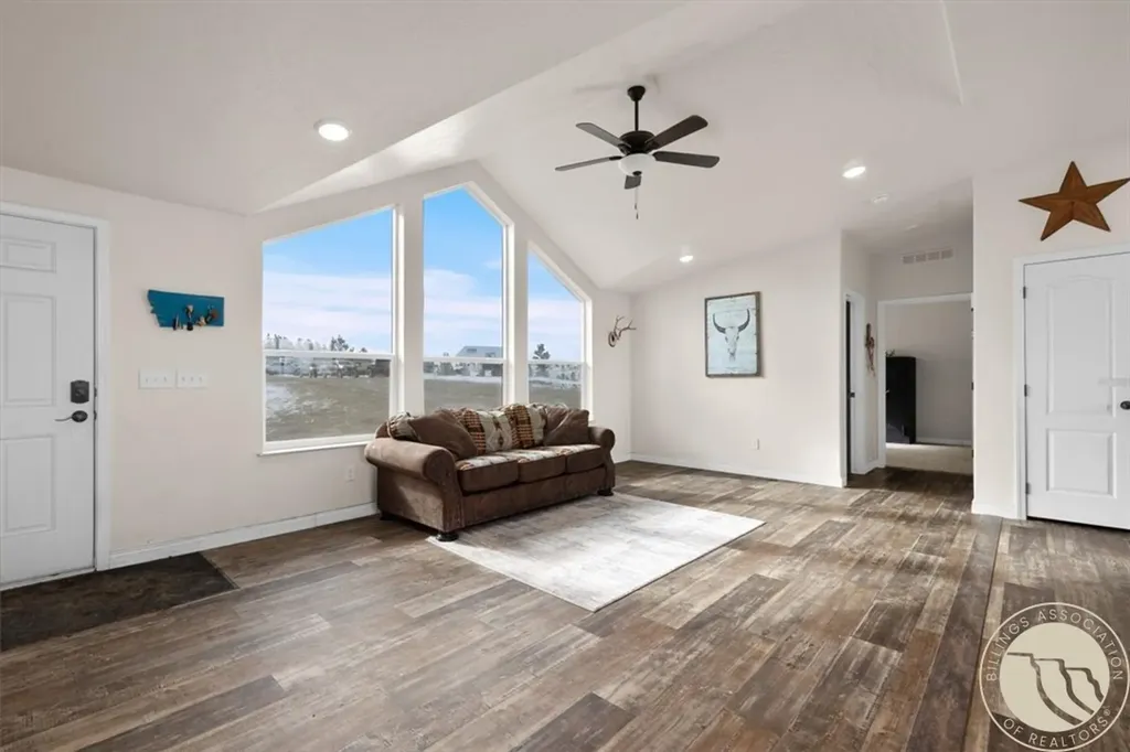 72 Eastside Drive Roundup MT 59072