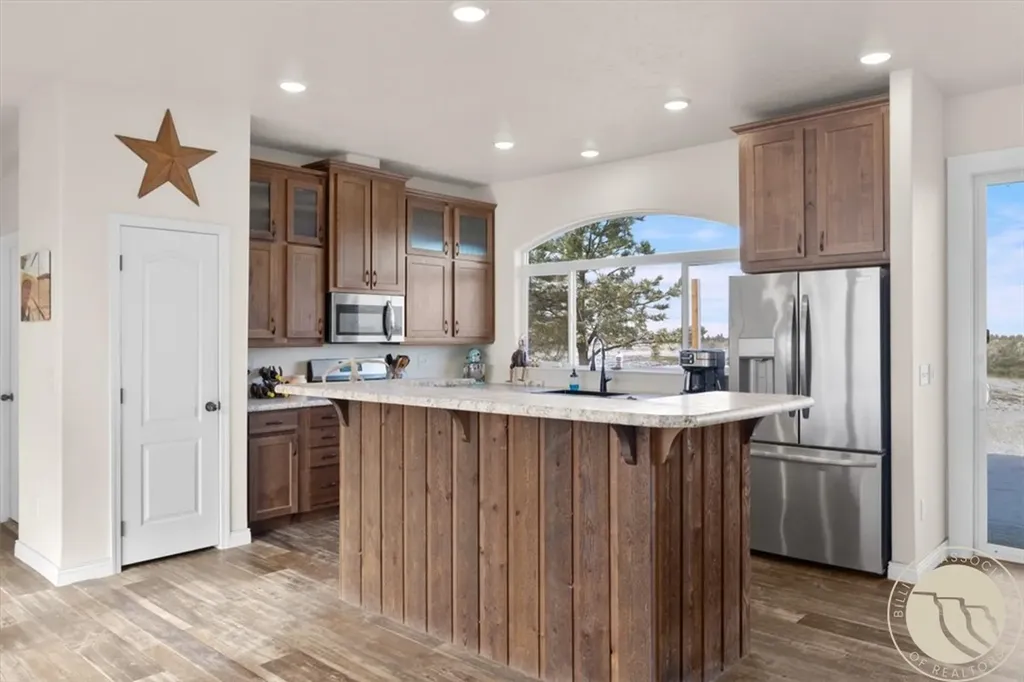 72 Eastside Drive Roundup MT 59072
