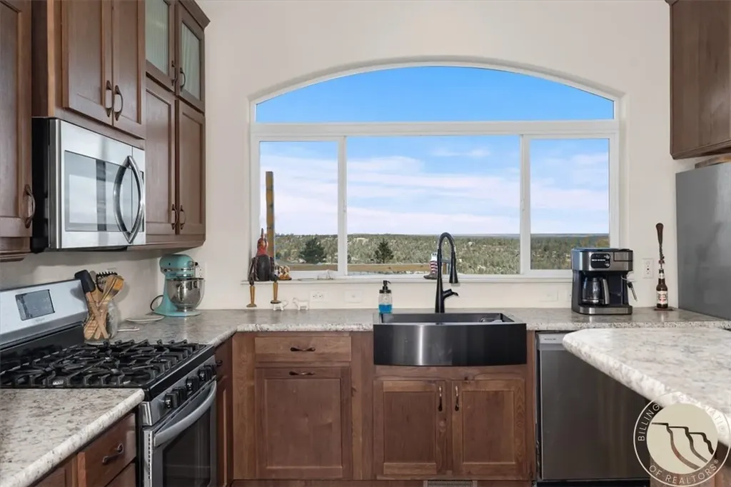 72 Eastside Drive Roundup MT 59072