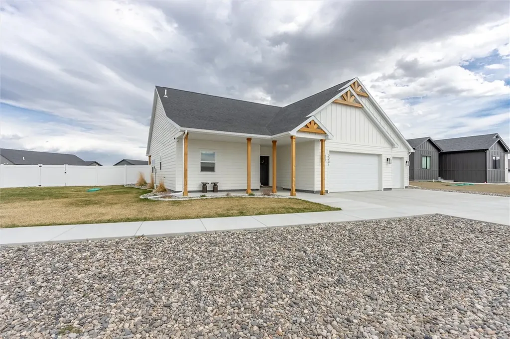 2231 River Agate Lane Billings MT 59106