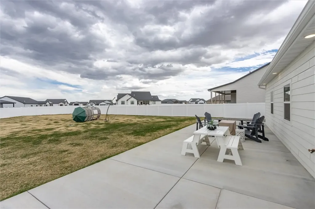 2231 River Agate Lane Billings MT 59106