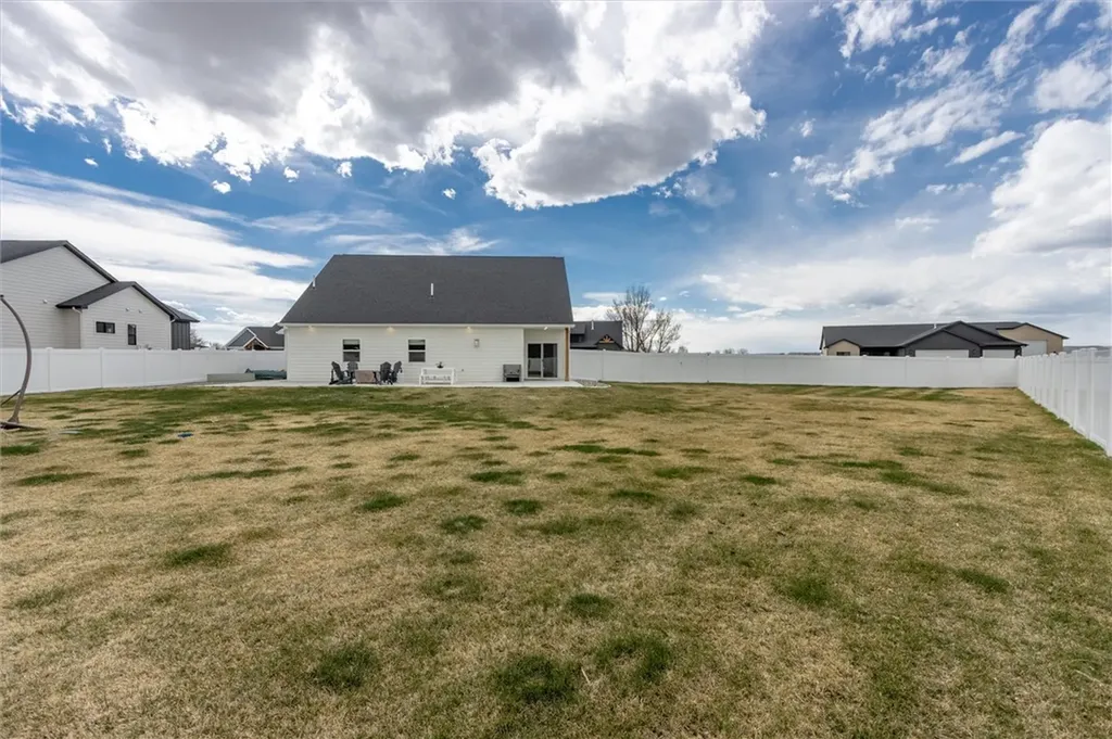 2231 River Agate Lane Billings MT 59106