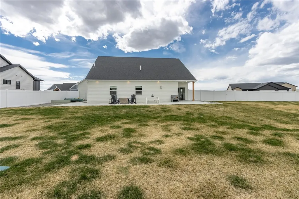 2231 River Agate Lane Billings MT 59106