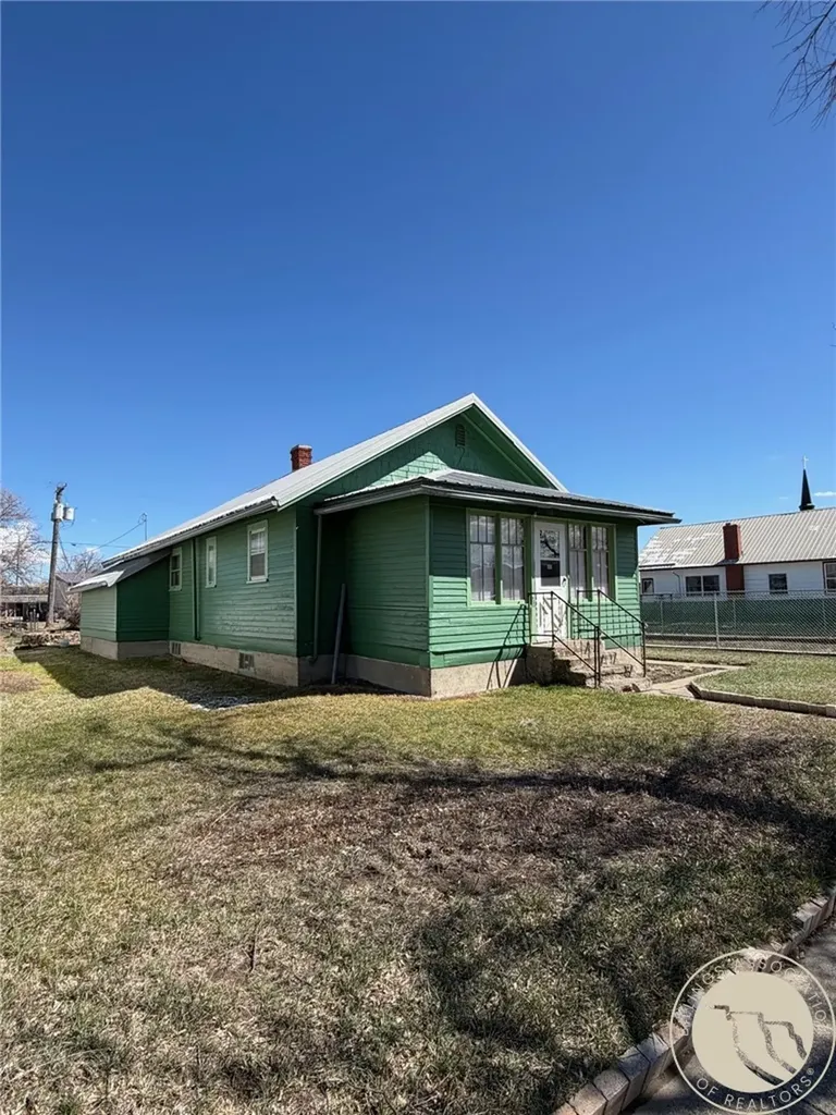 118 A Avenue NW Harlowton MT 59036