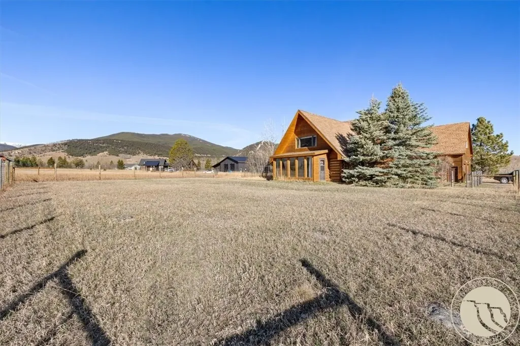 5 Comanche Trail Red Lodge MT 59068