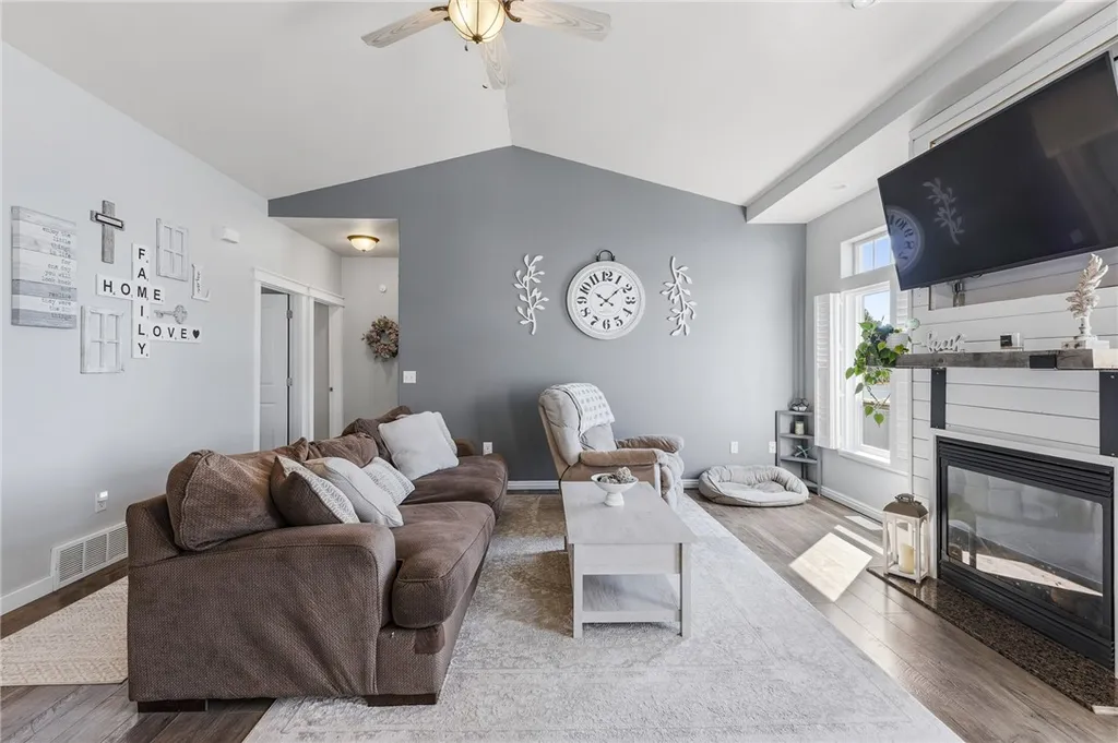 406 Roundhouse Drive Laurel MT 59044