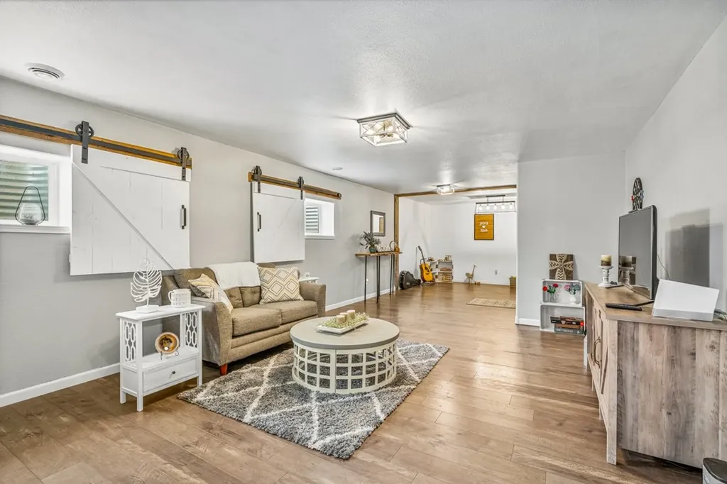 406 Roundhouse Drive Laurel MT 59044