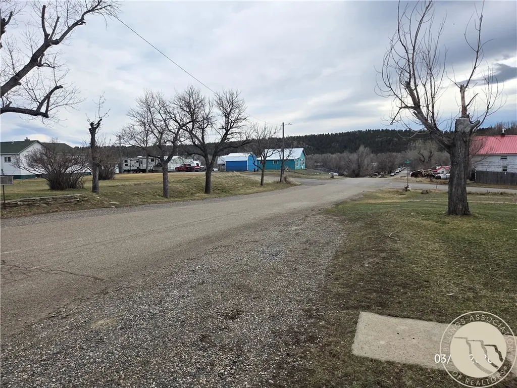 511 3rd Street E Roundup MT 59072