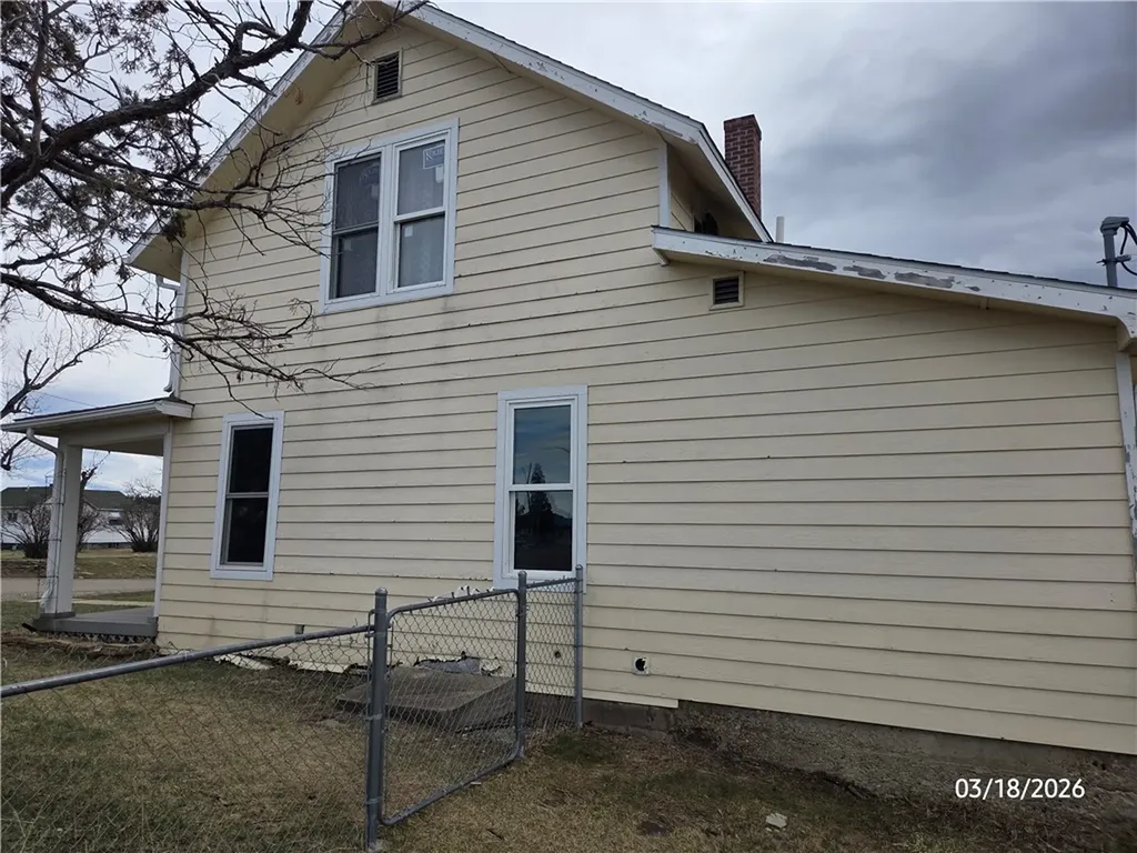 511 3rd Street E Roundup MT 59072