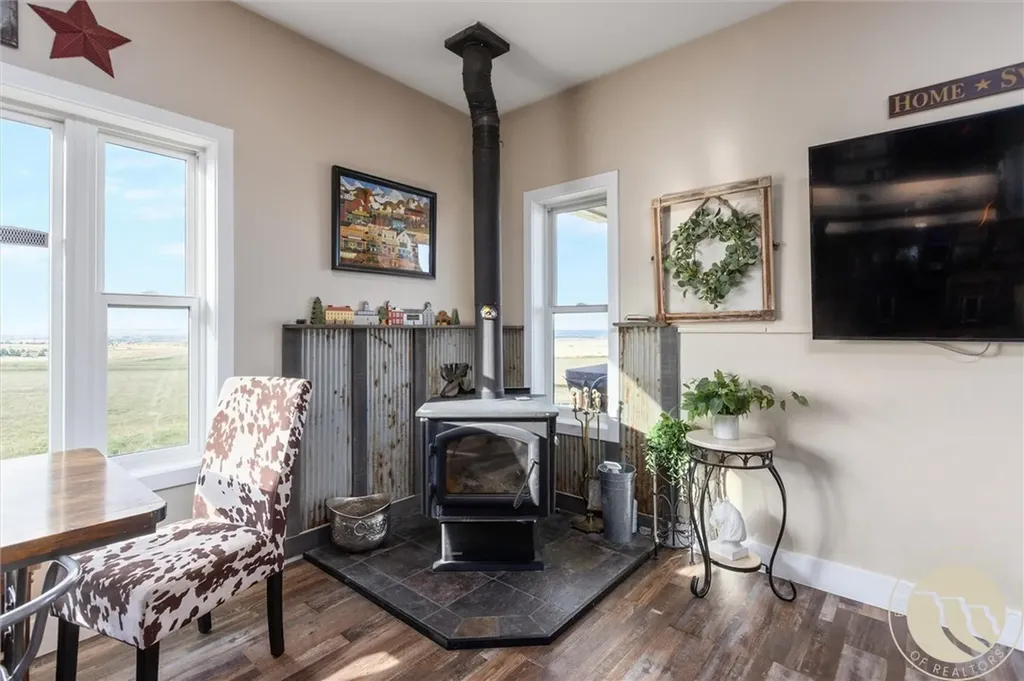 5400 Blue Horizon Drive Huntley MT 59037