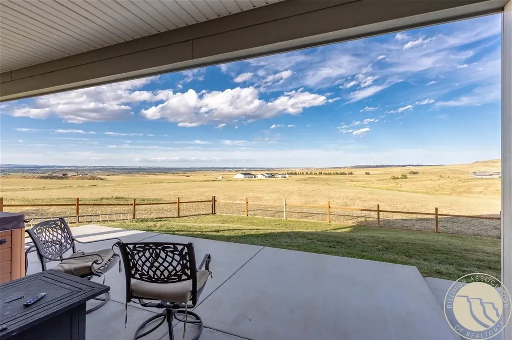 5400 Blue Horizon Drive Huntley MT 59037