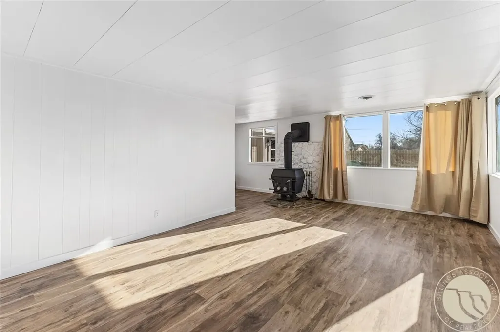733 Logan Lane Billings MT 59105