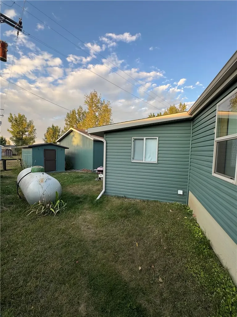 135 C Street Fort Smith MT 59034