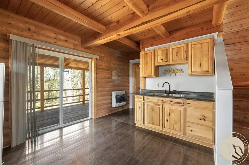 190 Skibstad Road Columbus MT 59019