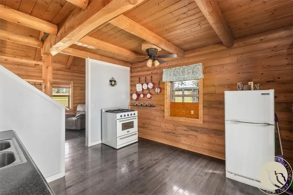 190 Skibstad Road Columbus MT 59019