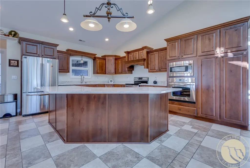 7623 N Leopard Avenue Billings MT 59106