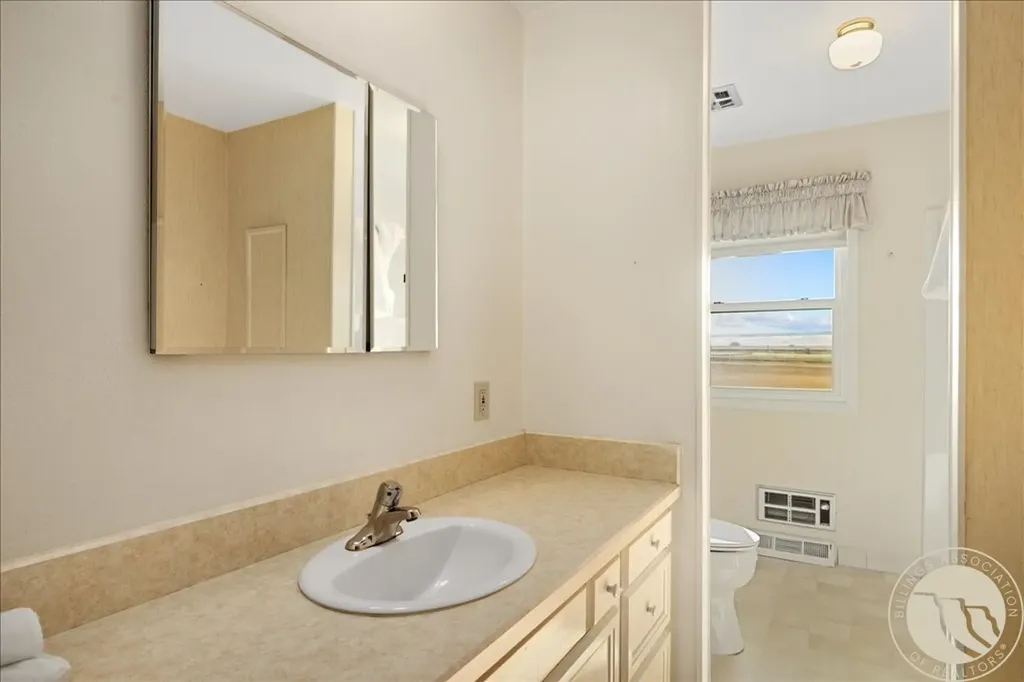 1794 N 4th Road Huntley MT 59037