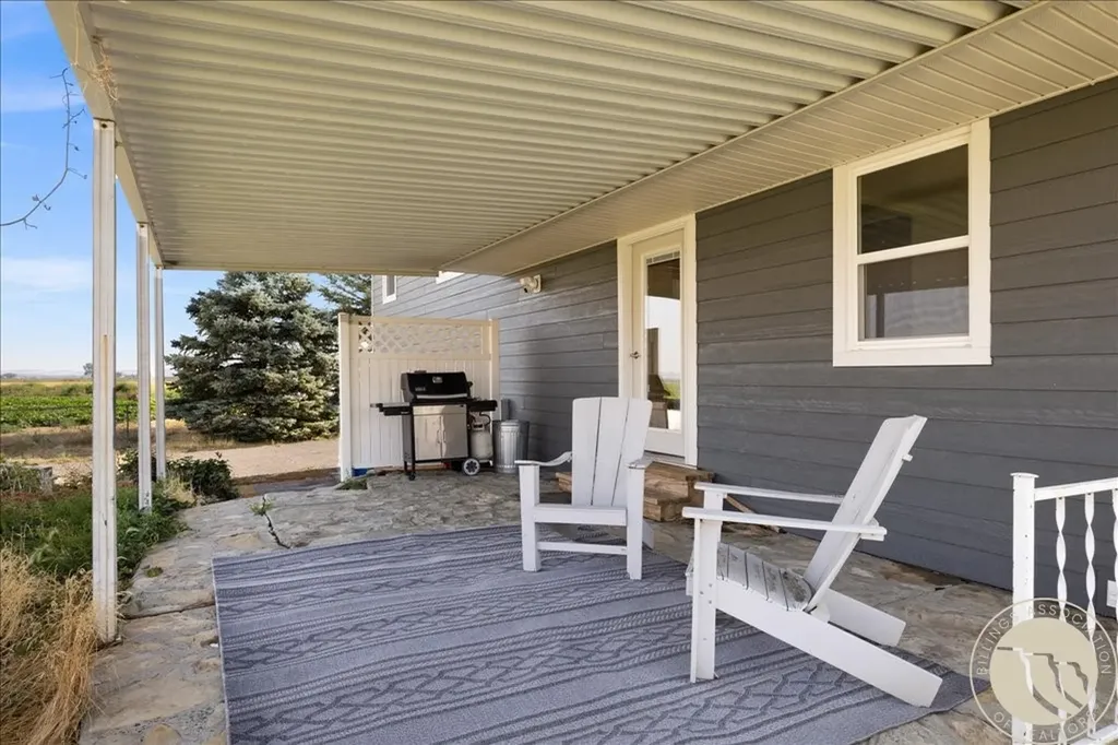 1794 N 4th Road Huntley MT 59037