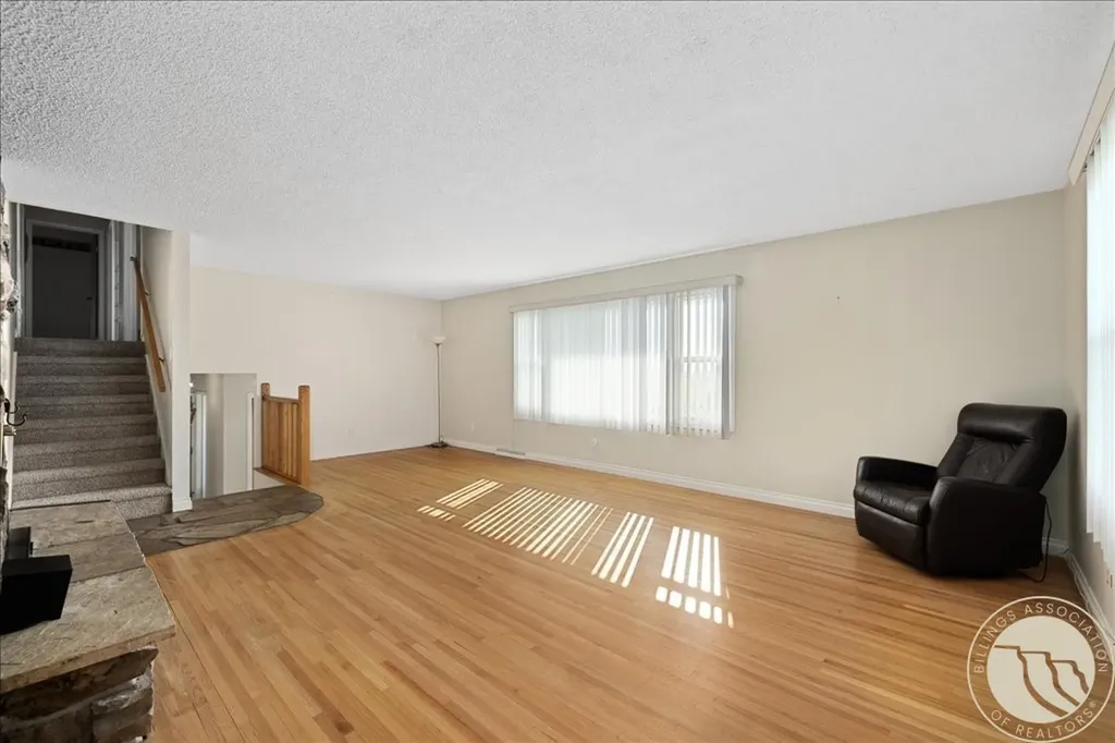1794 N 4th Road Huntley MT 59037