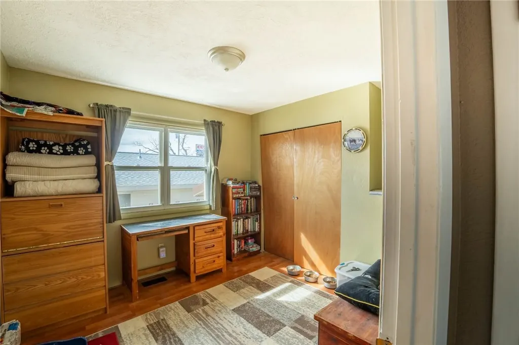 1109 N Crawford Avenue Hardin MT 59034