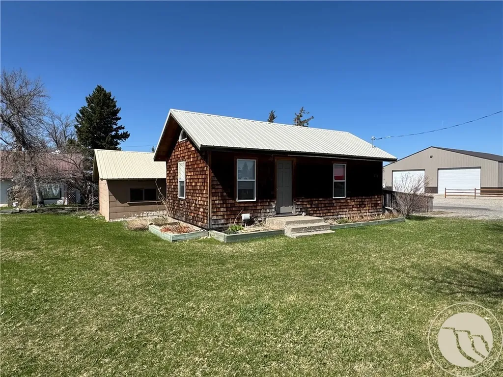 18 Busha Street Big Timber MT 59011