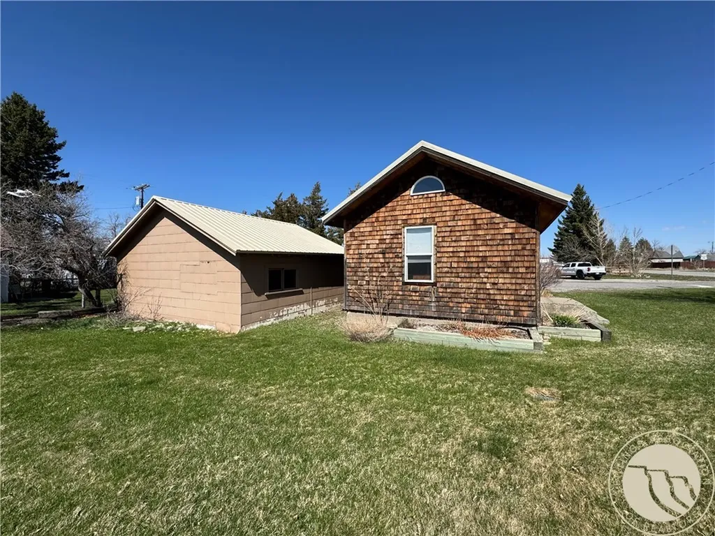 18 Busha Street Big Timber MT 59011