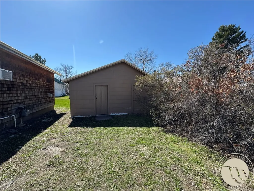 18 Busha Street Big Timber MT 59011