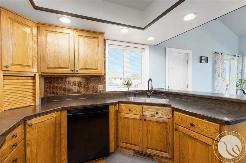 1246 Chipper Lane Huntley MT 59037